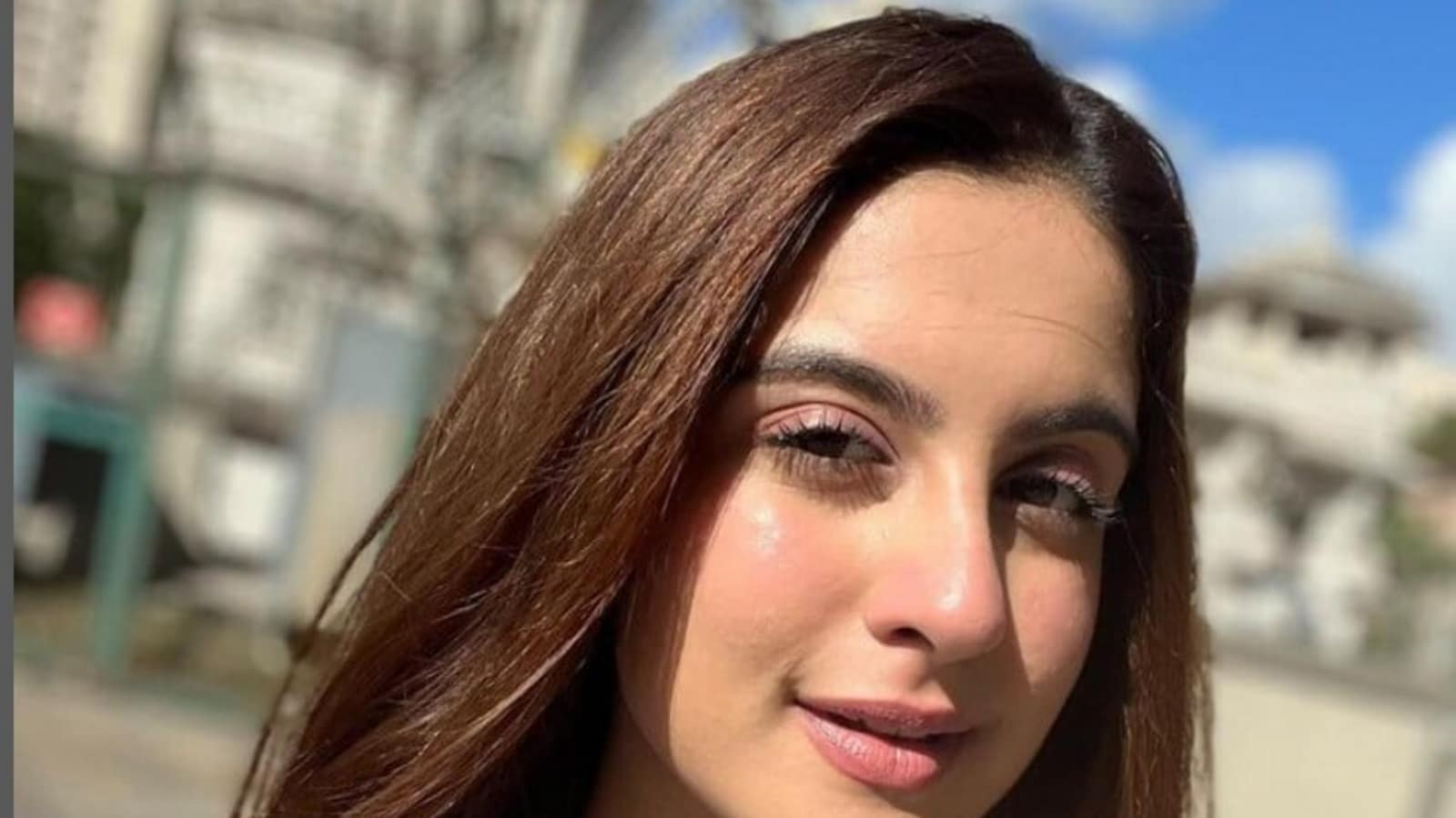 tunishasharma 1672049051771 1672049051960 1672049051960