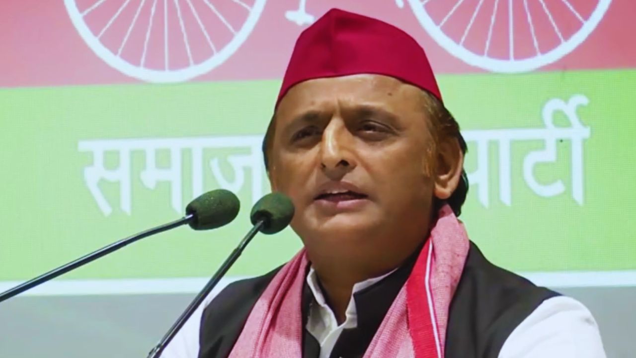 akhilesh yadav 1