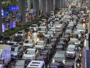 मुंबई-ठाणे में एक बार फिर मूसलाधार बारिश की चेतावनी, मौसम विभाग ने जारी किया ऑरेंज अलर्ट; रत्नागिरी और रायगढ़ में रेड अलर्ट के साथ अत्यधिक वर्षा की आशंका 11 pti05 26 2025 000053b 2025 05 6a3880ee1ced9c75e57a96f910009cc1 300x225 1