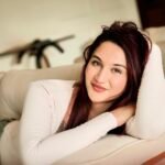 लिंग परिवर्तन के बाद बदली अनाया की जिंदगी,Anaya Bangar New Look: joindia.co.in