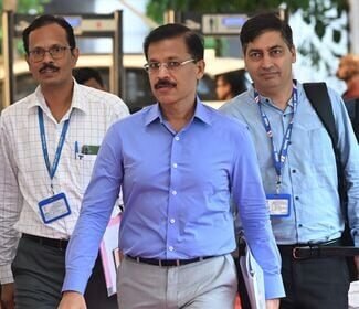 Maharashtra School News: tukaram mundhe, स्कूल की रसोई में भोजन तैयार करने वाले रसोइयों और सहायकों के लिए एप्रन और टोपी पहनना अनिवार्य होगा।